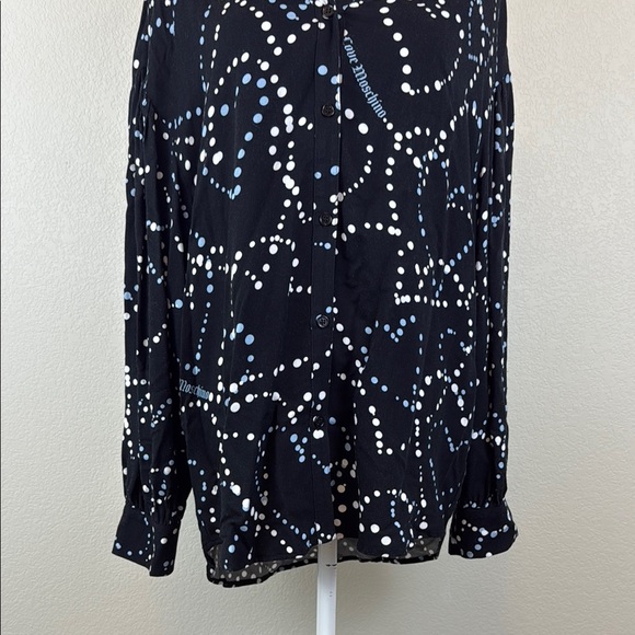 Love Moschino Black and White Oversized Graphic Button Down Blouse Size 4 - Picture 3 of 11